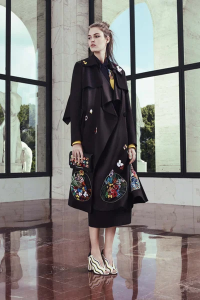Look 34